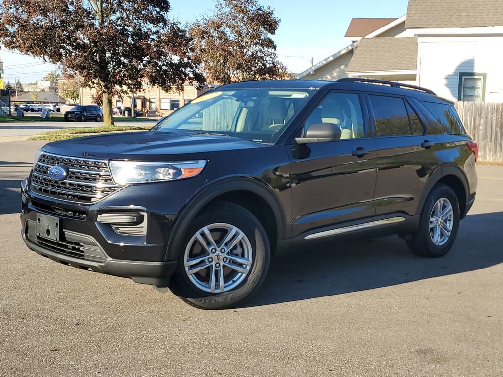 Used 2022 Ford Explorer XLT image 28