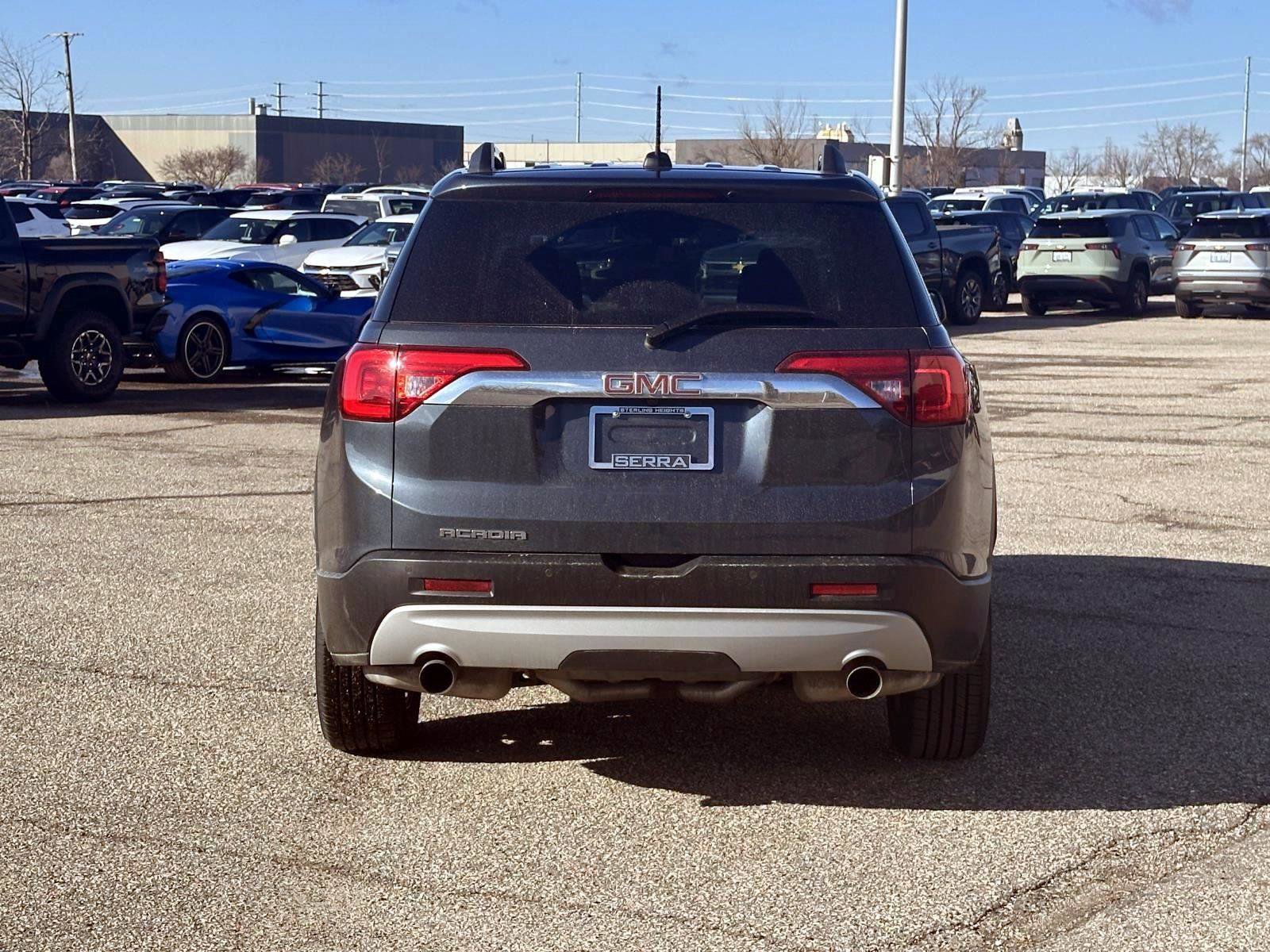 Used 2019 GMC Acadia SLE w/ Driver Alert Package I image 4