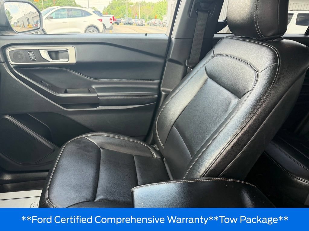 Used 2020 Ford Explorer XLT w/ Equipment Group 202A AWD/4WD image 28