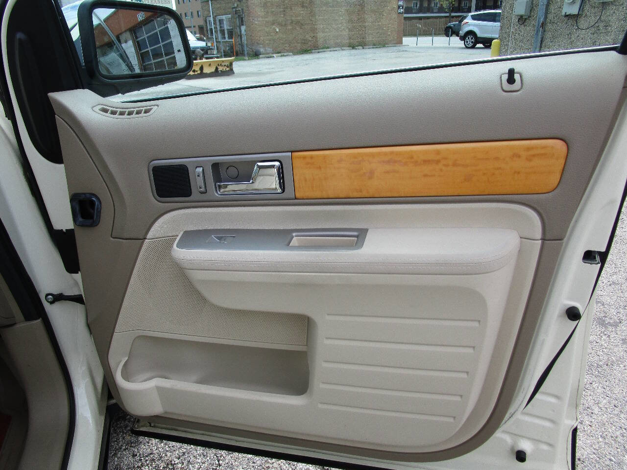 Used 2007 Lincoln MKX AWD image 18