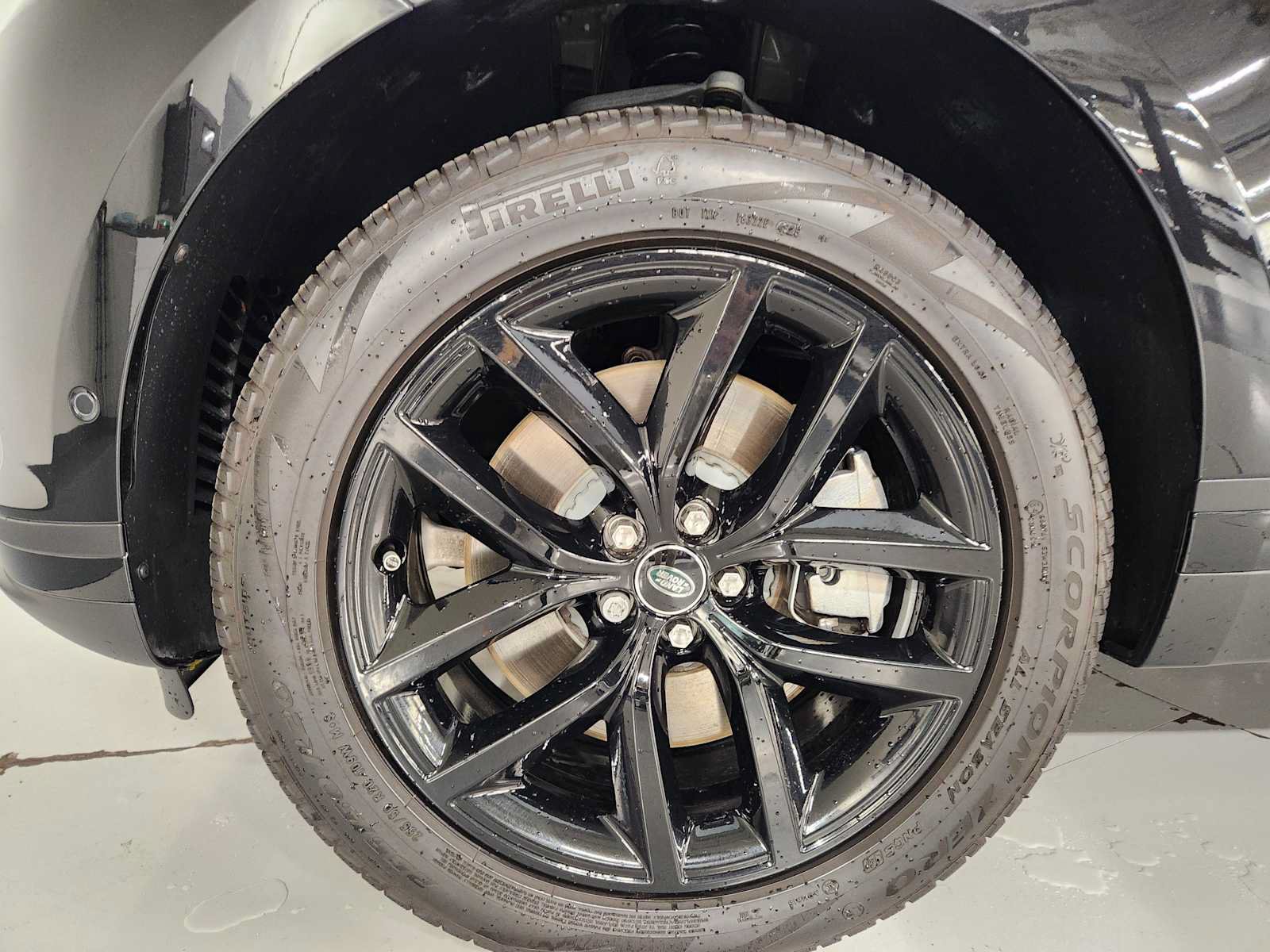 Used 2026 Land Rover Range Rover Velar S AWD/4WD image 8