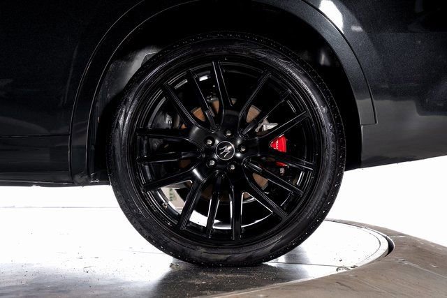 Used 2024 Maserati Levante Modena Ultima image 13