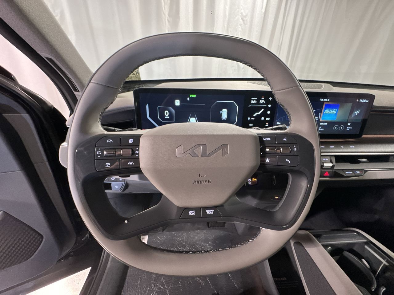 New 2026 Kia EV9 Land image 20