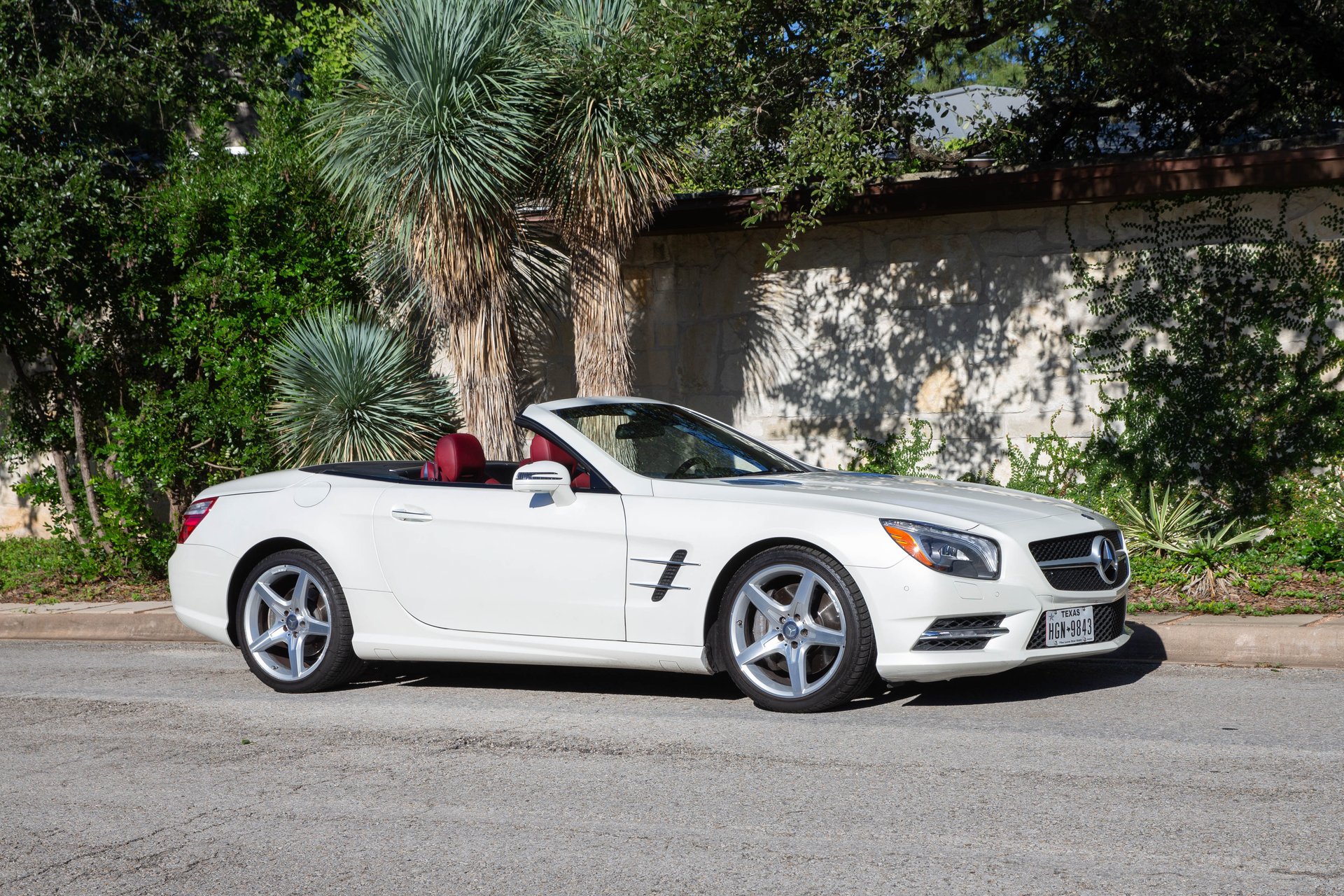 Used 2015 Mercedes-Benz SL 400 image 3