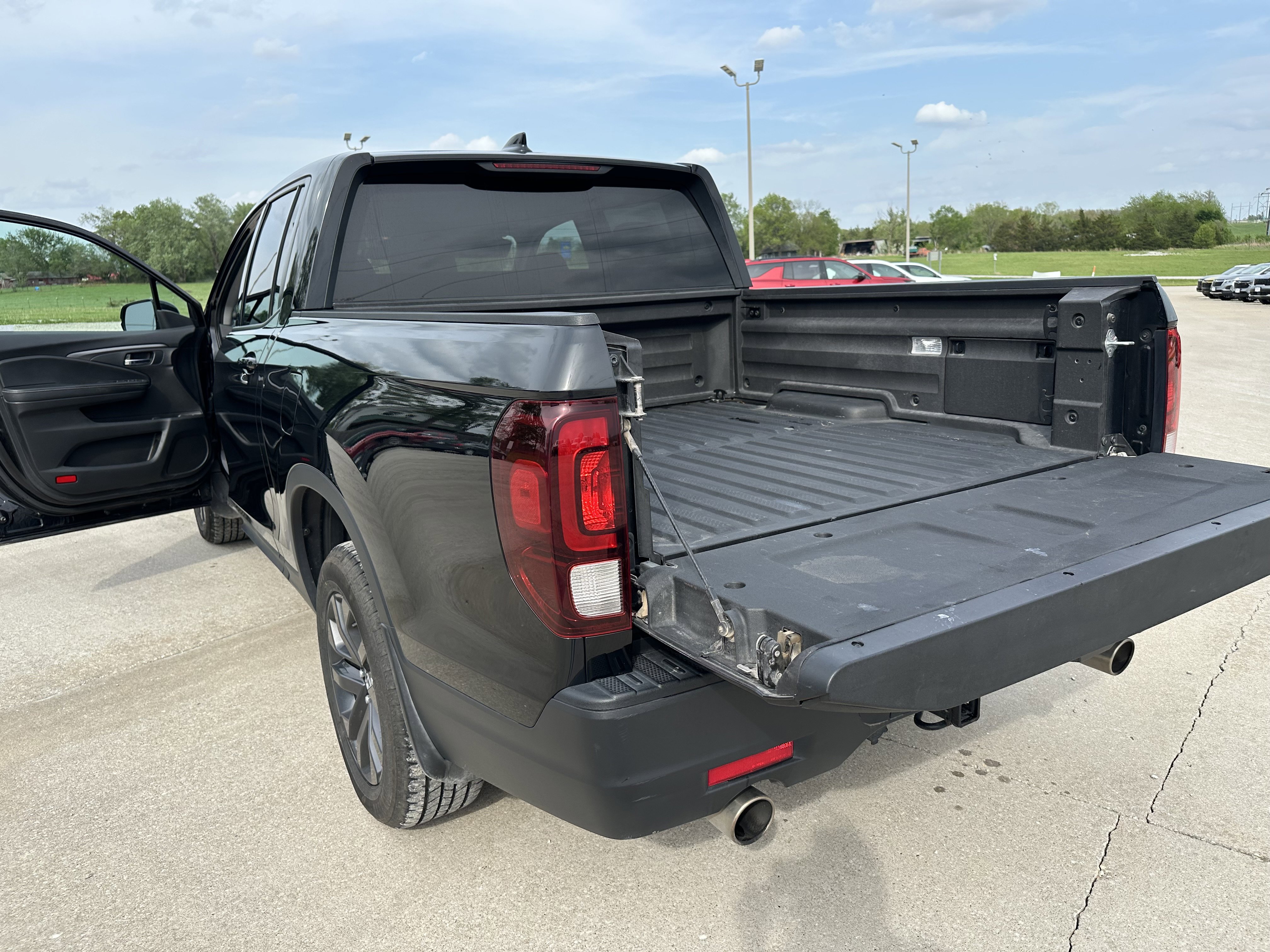 Used 2021 Honda Ridgeline Sport image 9