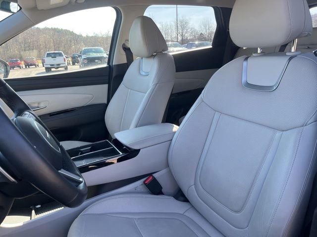 Used 2025 Hyundai Tucson Limited image 12