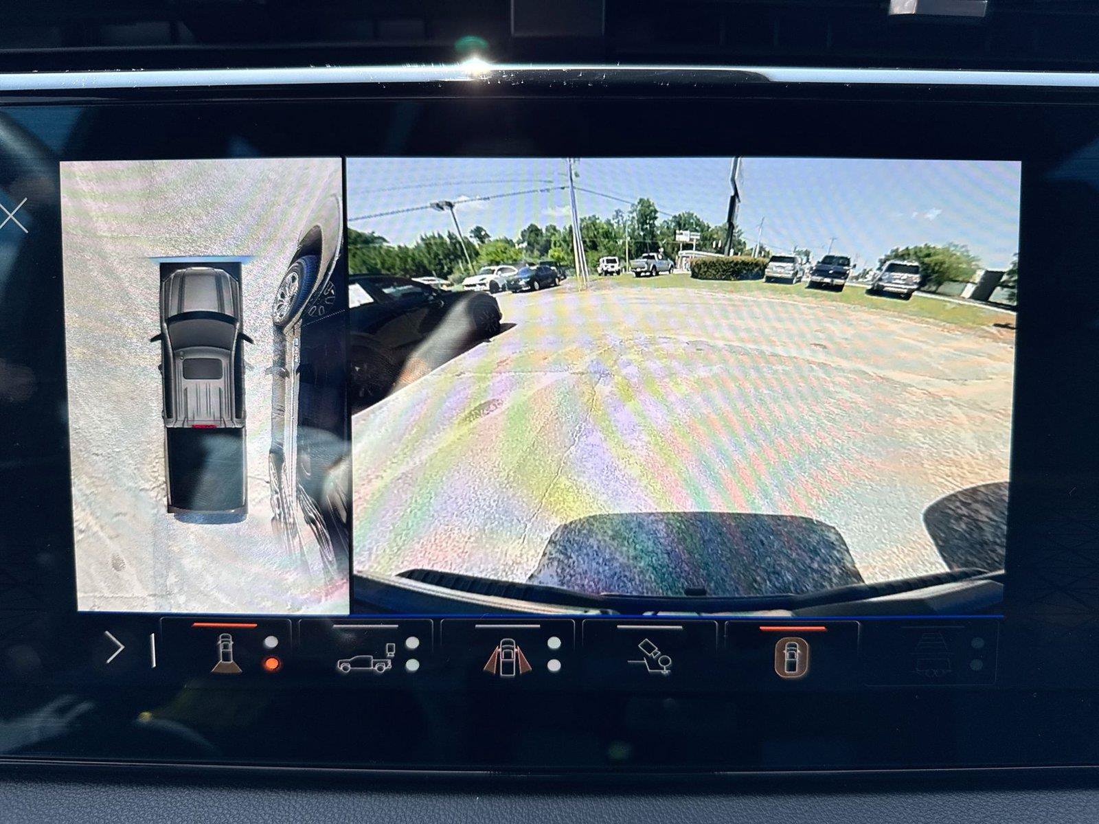 Used 2024 GMC Sierra 1500 AT4 w/ Technology Package AWD/4WD image 12