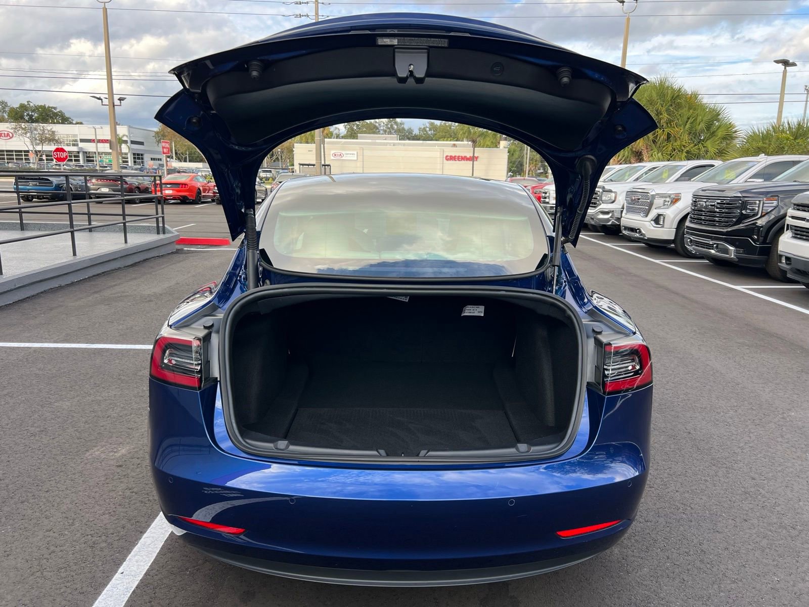 Used 2021 Tesla Model 3 Standard Range Plus image 19