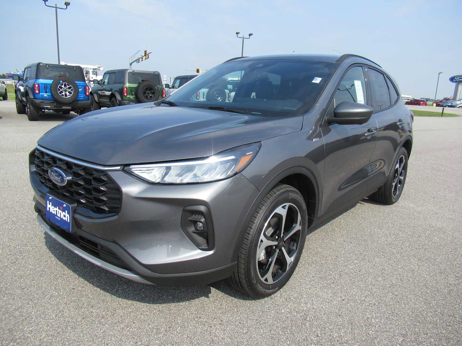 New 2025 Ford Escape ST-Line Select w/ Tech Pack #2