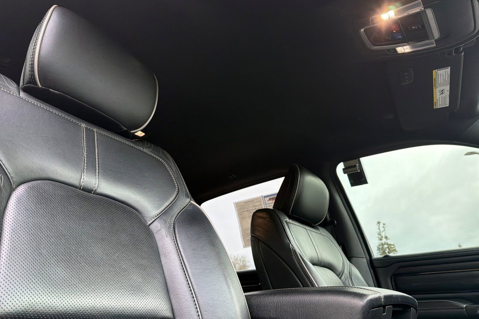 Used 2022 RAM 1500 Limited w/ Body Color Bumper Group image 16