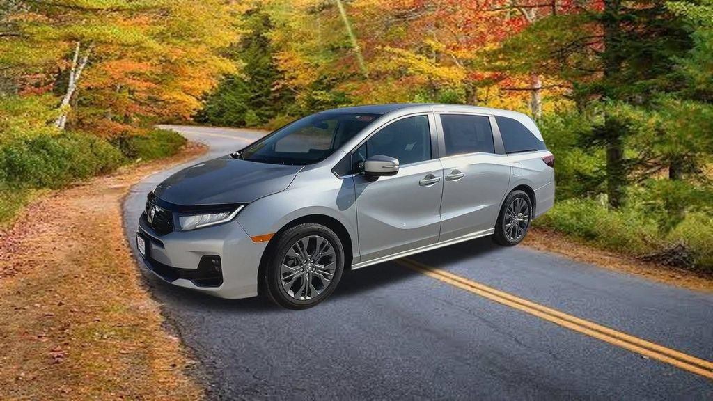 New 2026 Honda Odyssey Touring image 4