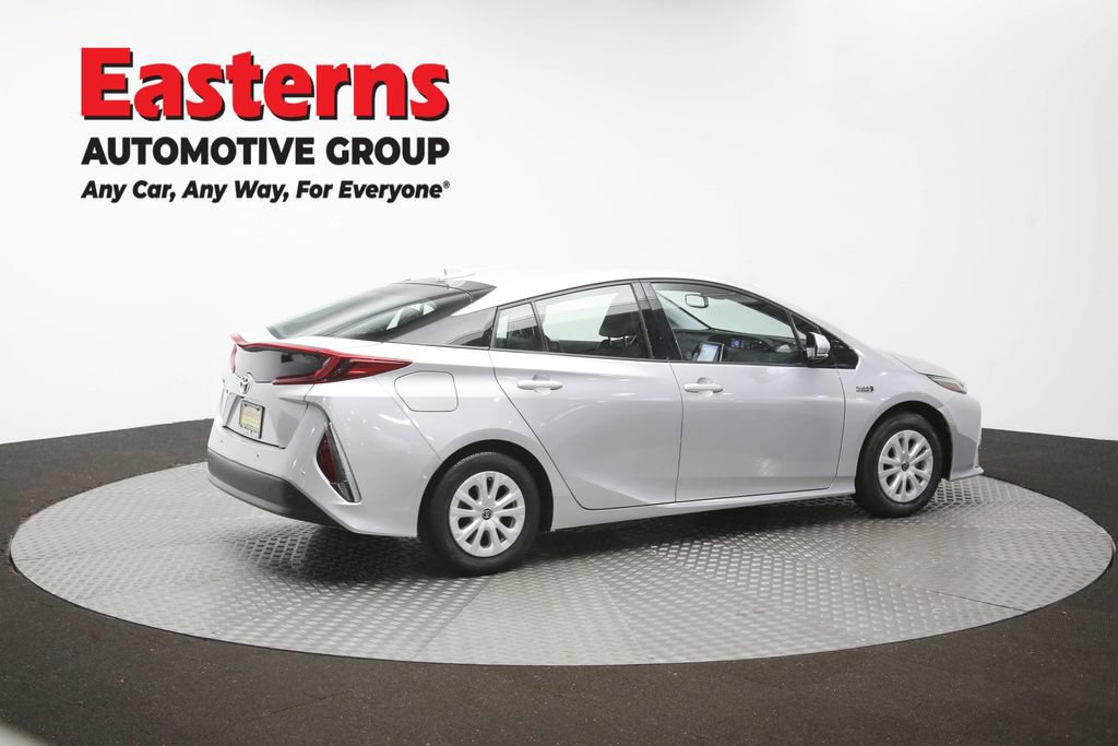 Used 2018 Toyota Prius Prime Advanced FWD image 40