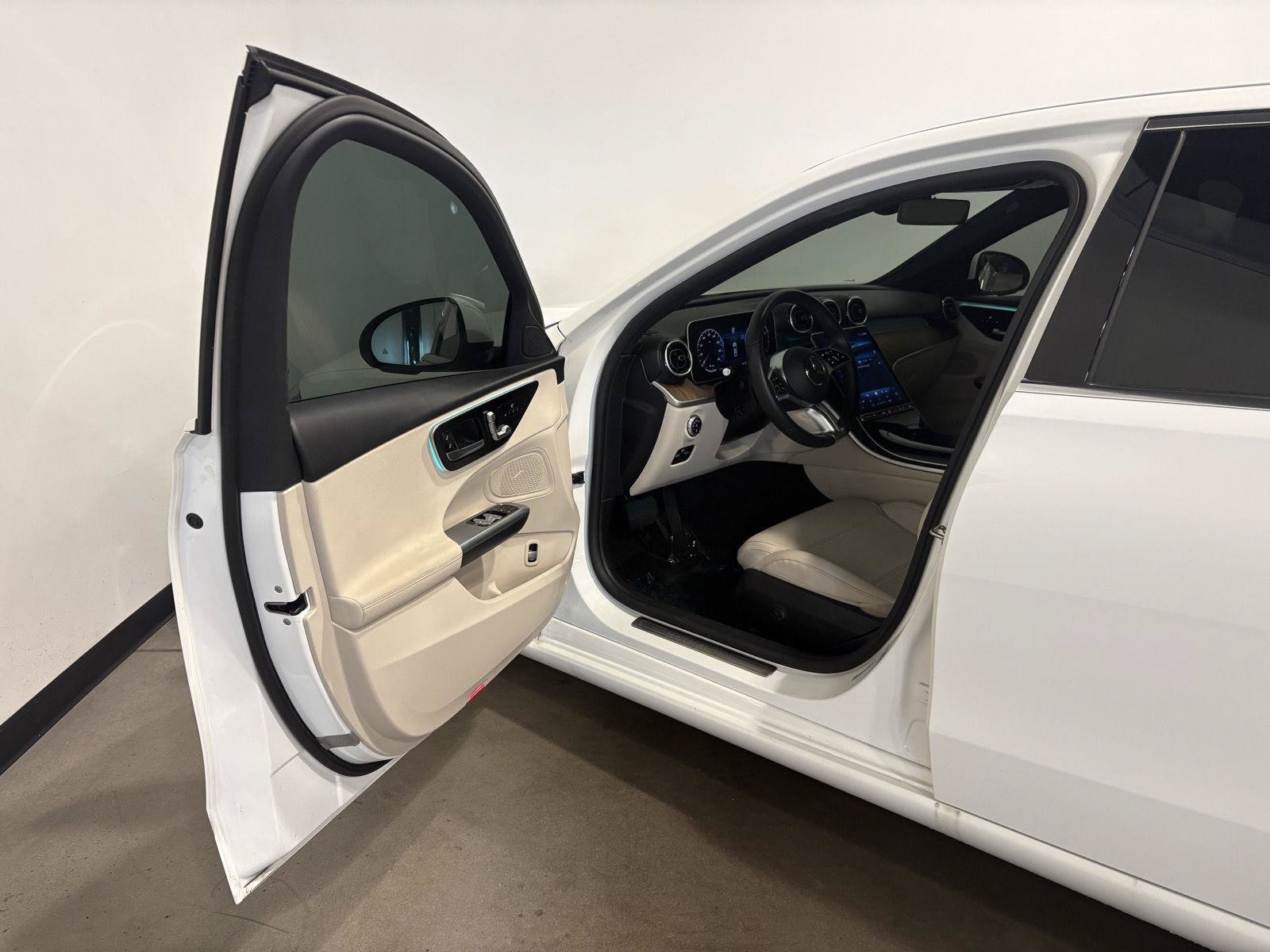 Used 2024 Mercedes-Benz C 300 4MATIC Sedan image 11
