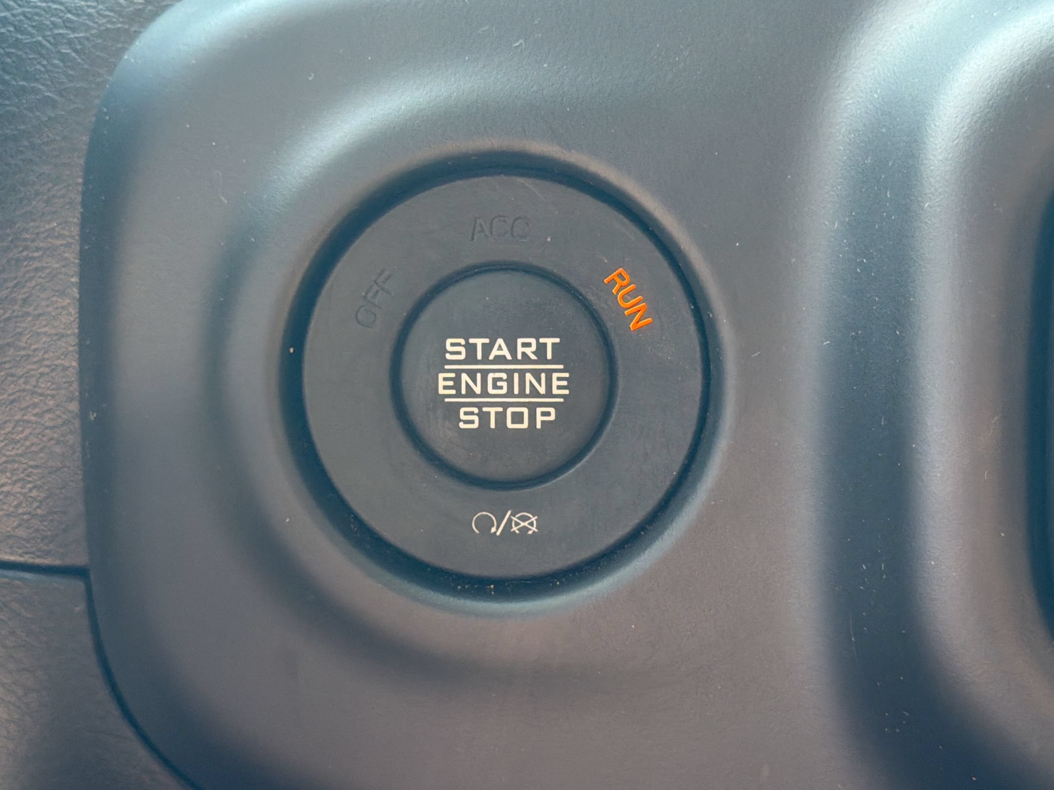 Used 2023 Jeep Wrangler Unlimited Sahara w/ Cold Weather Group AWD/4WD image 19