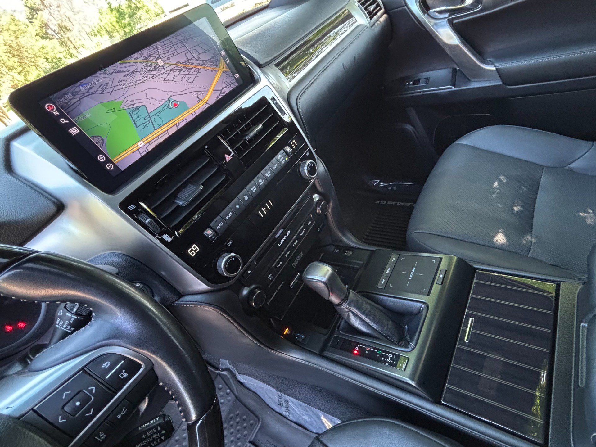 Used 2023 Lexus GX 460 Premium w/ Premium Plus Package AWD/4WD image 18