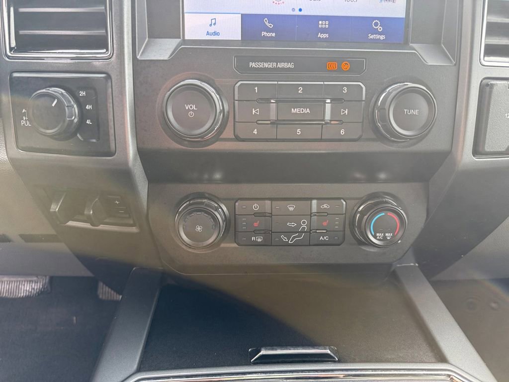 Used 2020 Ford F350 XLT w/ XLT Premium Package AWD/4WD image 23