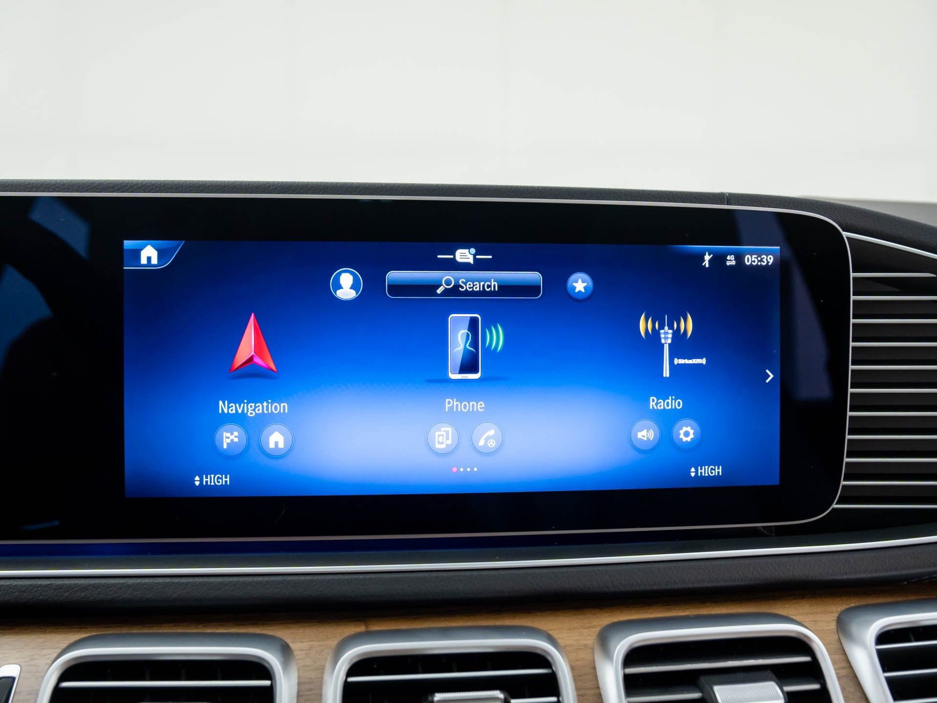 Used 2025 Mercedes-Benz GLS 450 4MATIC image 28