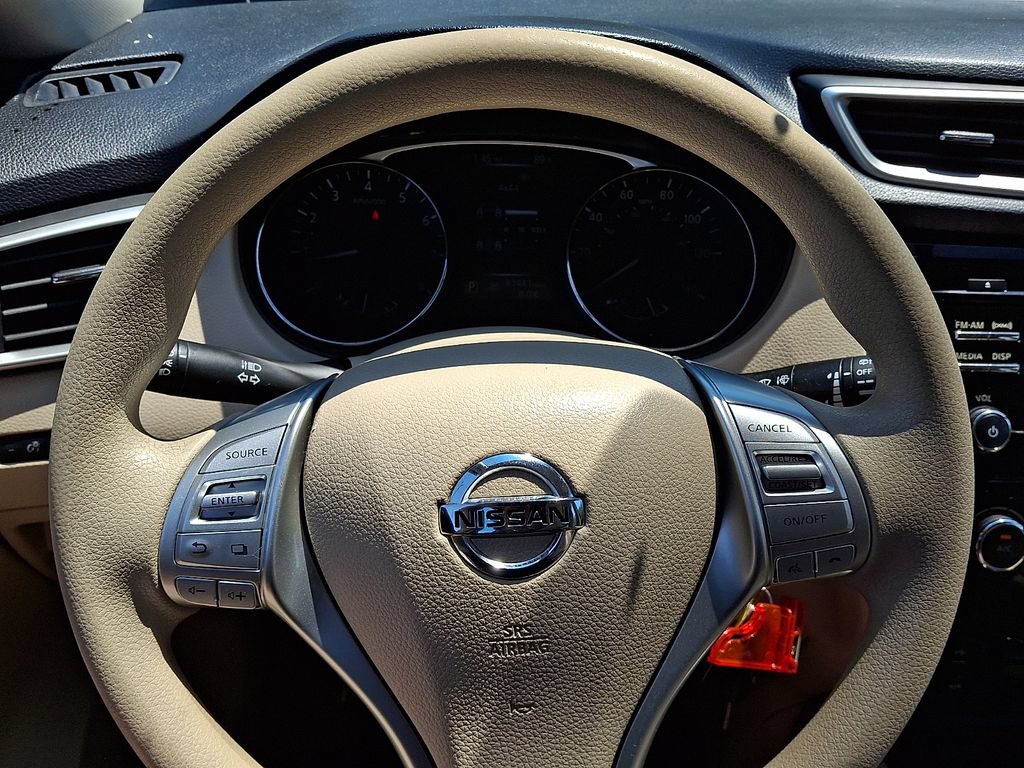 Used 2015 Nissan Rogue S AWD/4WD image 18