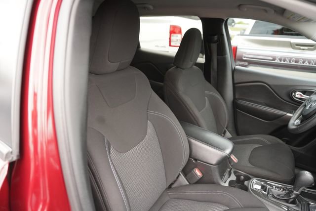 Used 2020 Jeep Cherokee Latitude image 19