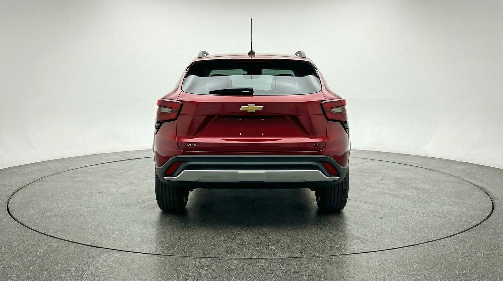 Used 2025 Chevrolet Trax LT FWD image 7