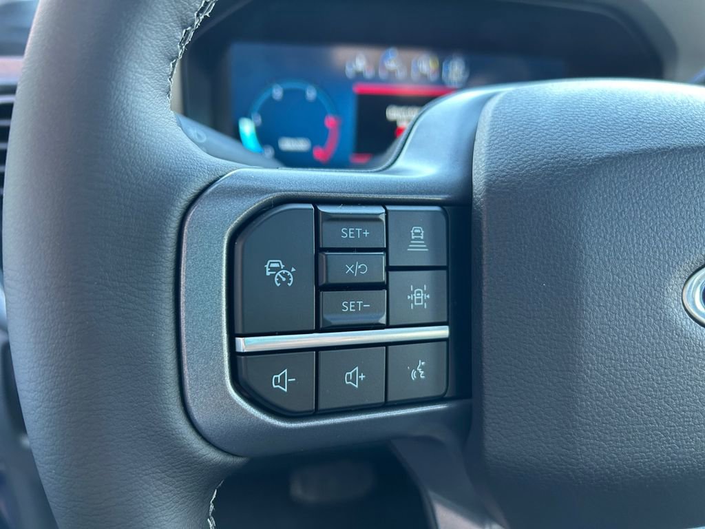 New 2026 Ford F350 Lariat w/ Black Appearance Package image 18