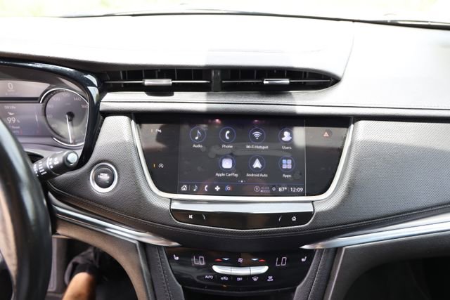 Used 2023 Cadillac XT5 Luxury FWD image 16