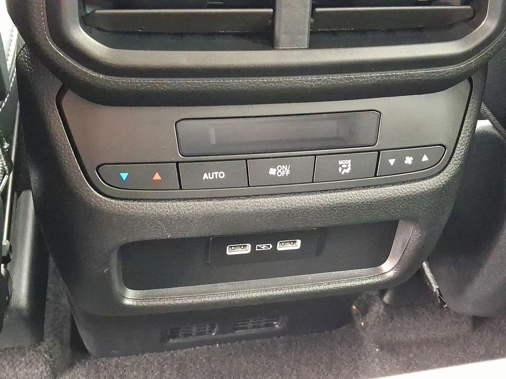 Used 2023 Honda Pilot EX-L image 15