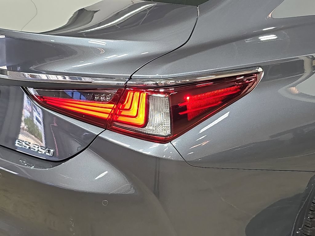 Used 2025 Lexus ES 350 w/ Premium Package FWD image 30