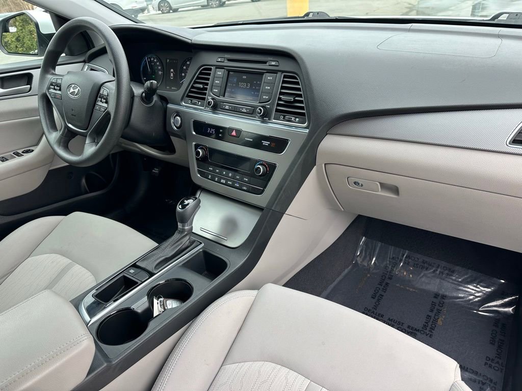 Used 2016 Hyundai Sonata SE image 15