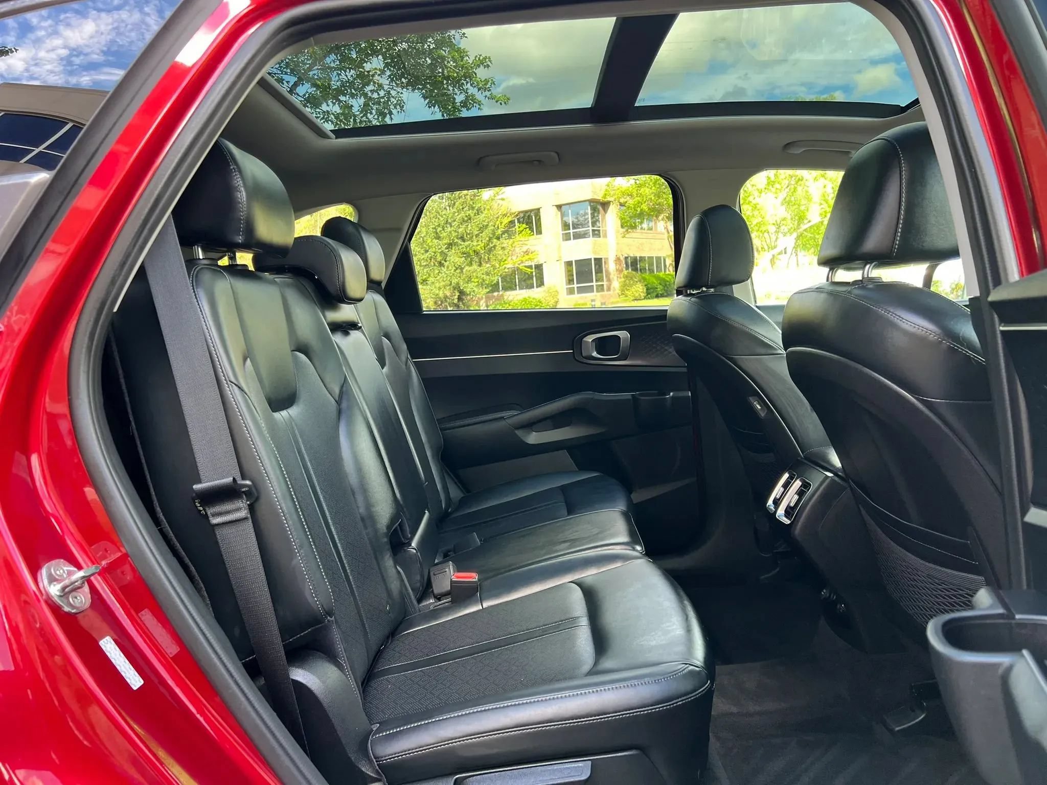 Used 2021 Kia Sorento S w/ Panoramic Sunroof Package AWD/4WD image 19