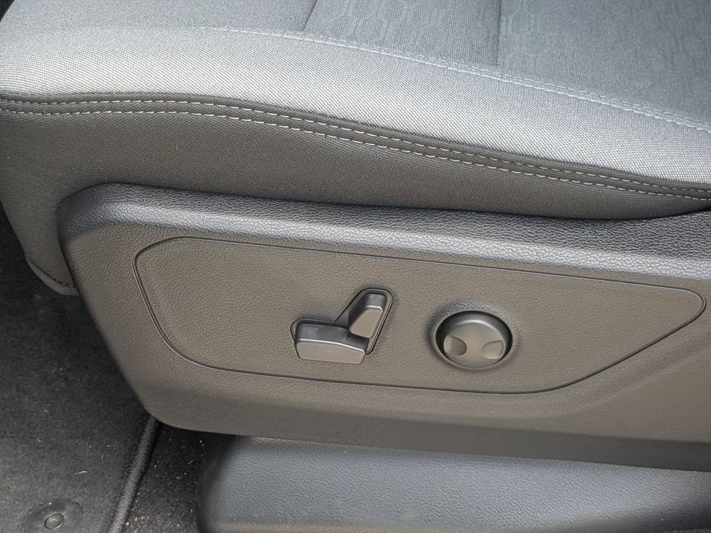 New 2026 RAM 1500 Big Horn AWD/4WD image 19