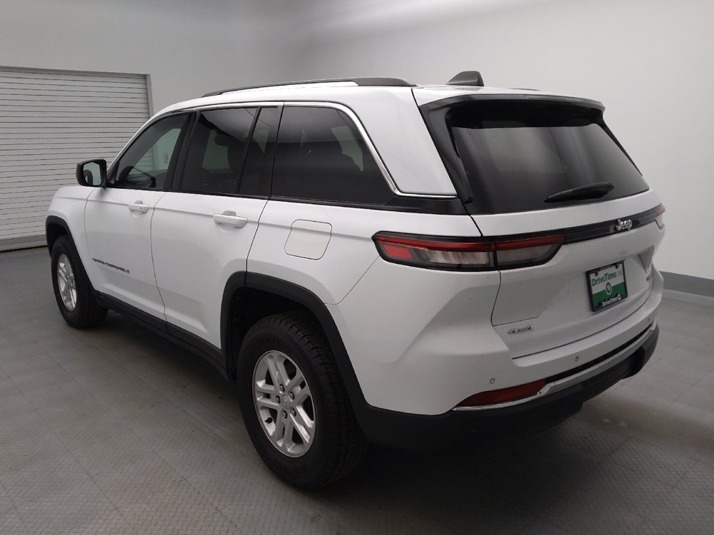 Used 2022 Jeep Grand Cherokee Laredo w/ Luxury Tech Group I AWD/4WD image 5