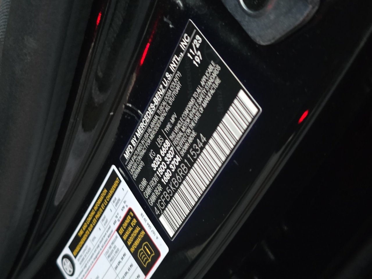 Used 2024 Mercedes-Benz GLE 450 4MATIC image 36