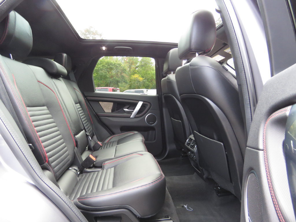 Used 2020 Land Rover Discovery Sport SE R-Dynamic AWD/4WD image 16