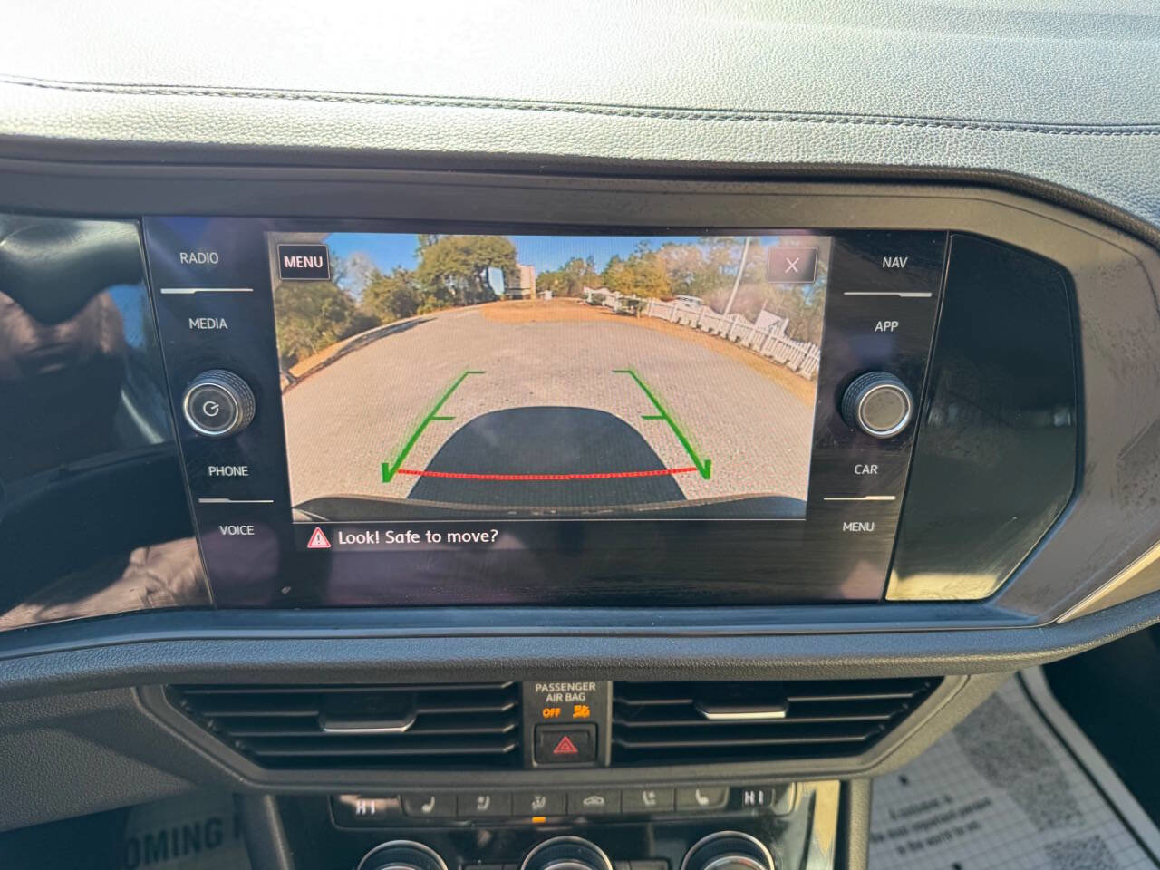 Used 2019 Volkswagen Jetta SEL Premium image 20