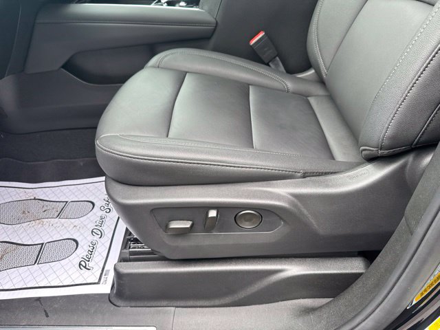 Used 2026 Chevrolet Tahoe Z71 AWD/4WD image 7