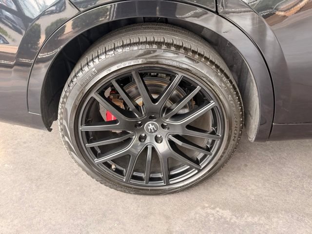 Used 2023 Maserati Levante Modena AWD/4WD image 13