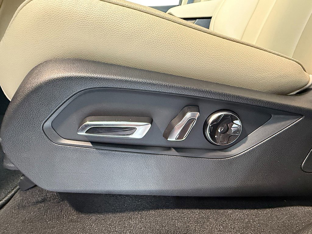 New 2026 Acura MDX SH-AWD image 22
