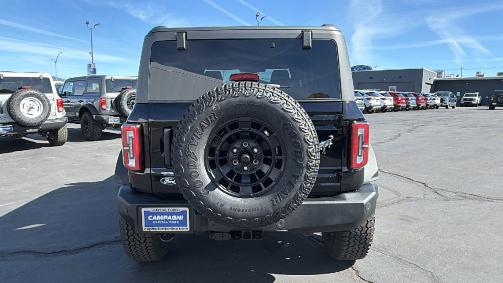 New 2026 Ford Bronco Outer Banks image 4