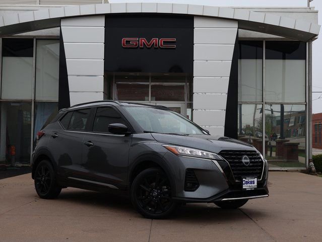 Used 2024 Nissan Kicks SR w/ SR Premium Package image 1