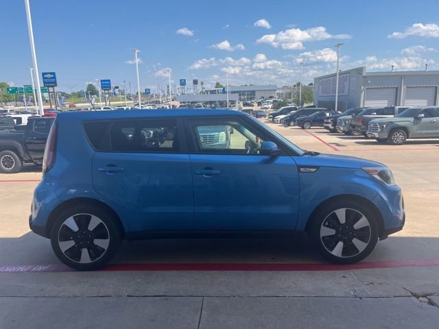 Used 2016 Kia Soul + w/ Designer's Package FWD image 5