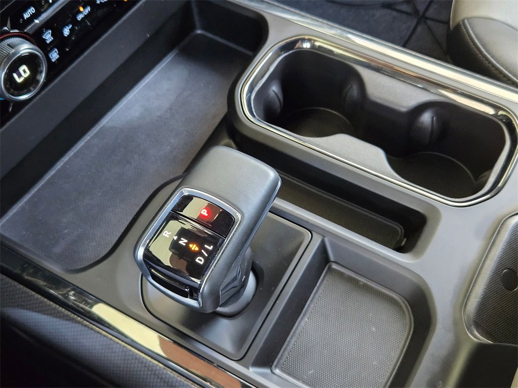 Used 2024 Chevrolet Silverado 1500 ZR2 w/ Technology Package image 18