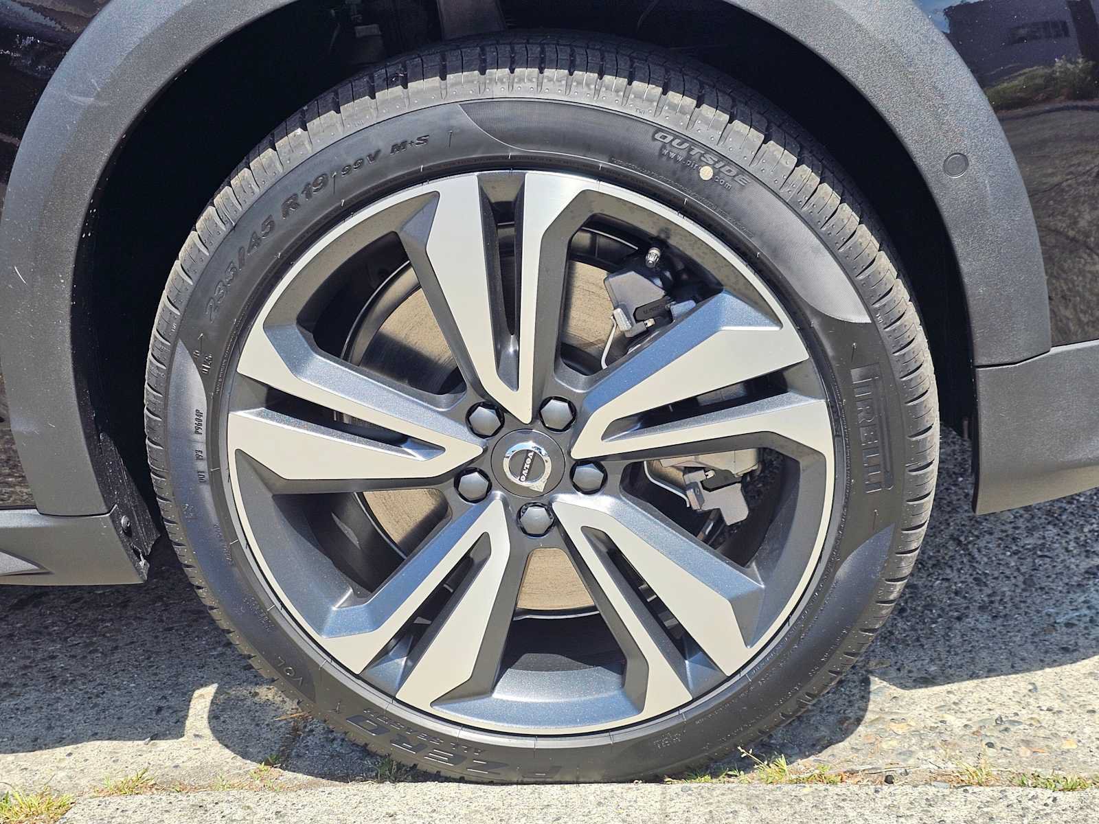 New 2026 Volvo V60 B5 Cross Country Plus w/ Protection Package Premier AWD/4WD image 9