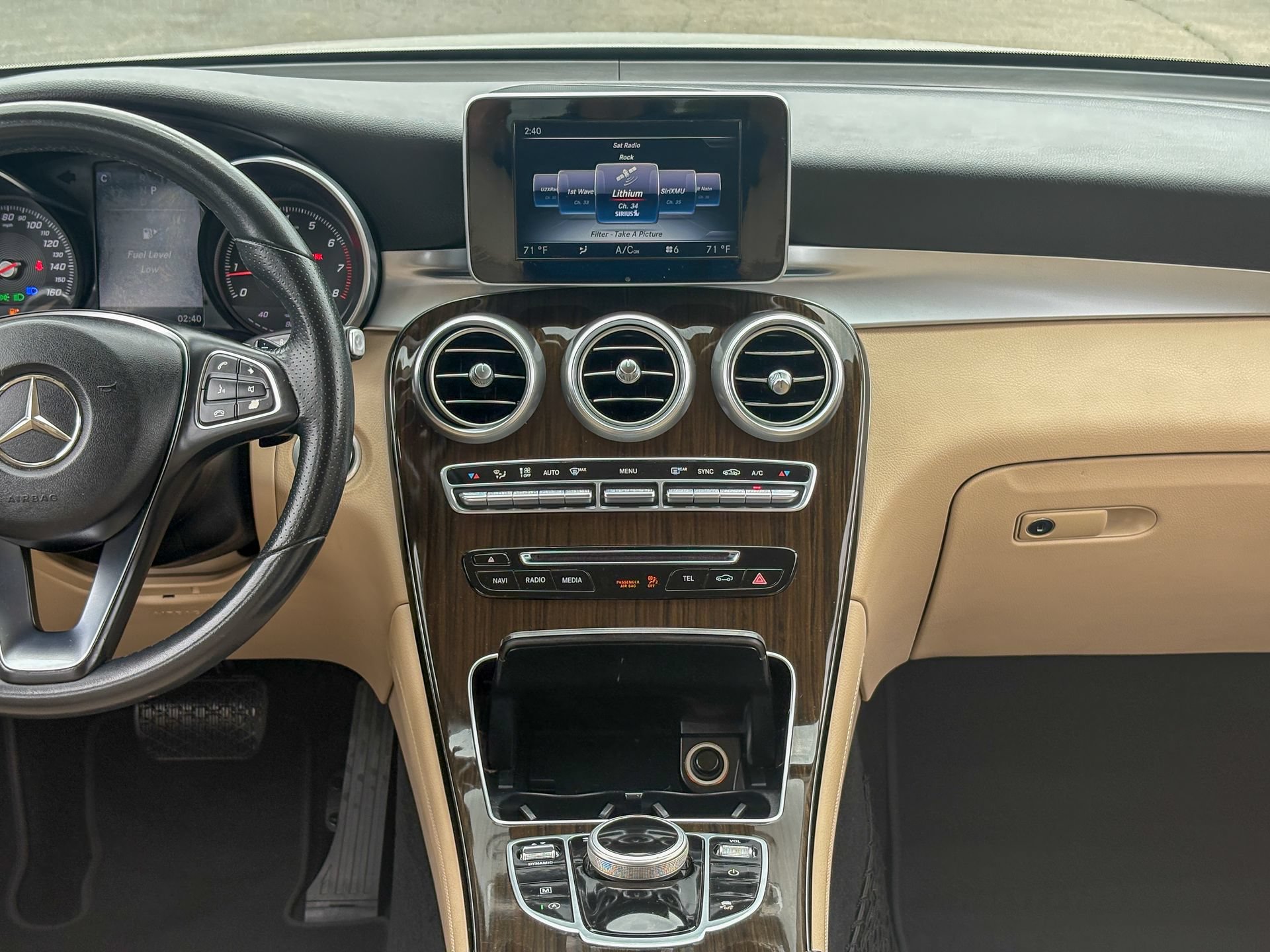 Used 2017 Mercedes-Benz GLC 300 image 30