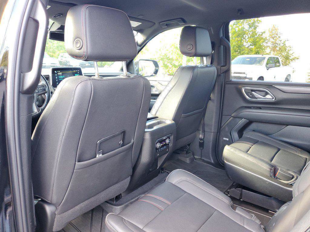 Certified 2023 Chevrolet Suburban RST w/ Luxury Package AWD/4WD image 28