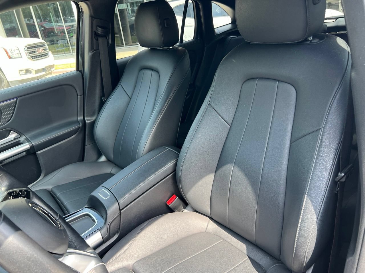 Used 2025 Mercedes-Benz GLA 250 image 10