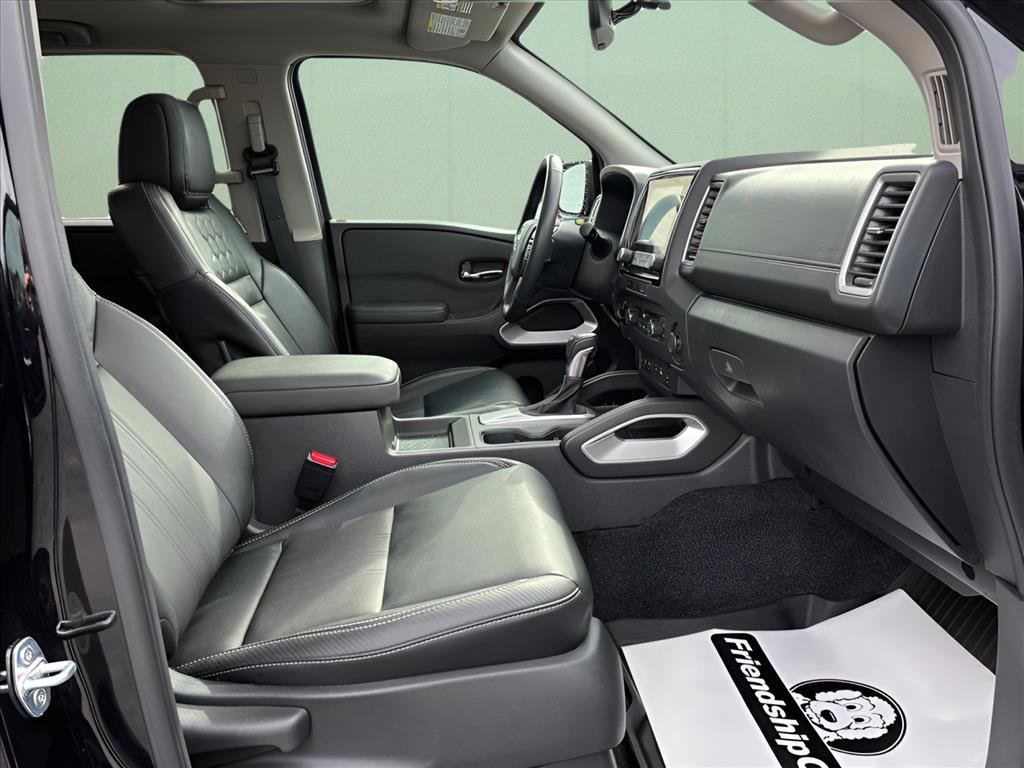 Used 2024 Nissan Frontier SL w/ Technology Package image 12