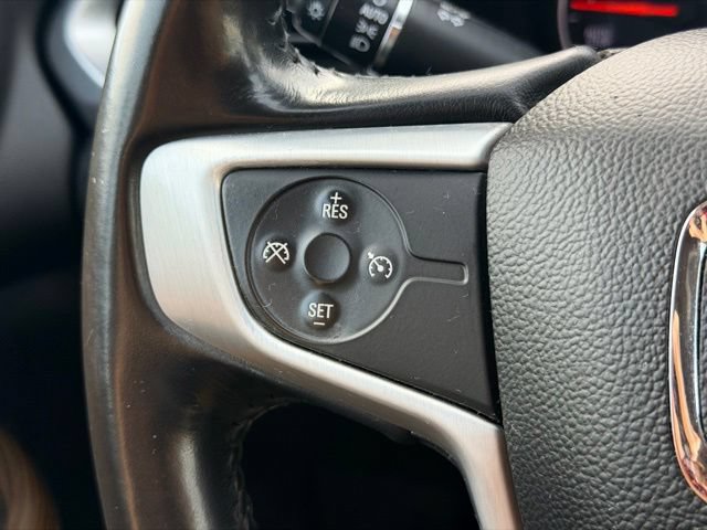 Used 2020 GMC Acadia SLE w/ Driver Convenience Package FWD image 11