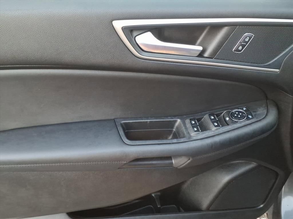 Used 2024 Ford Edge SEL image 15
