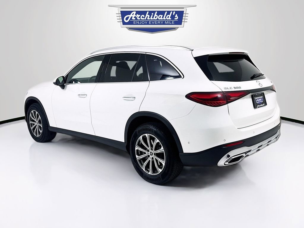 Used 2024 Mercedes-Benz GLC 300 4MATIC image 4